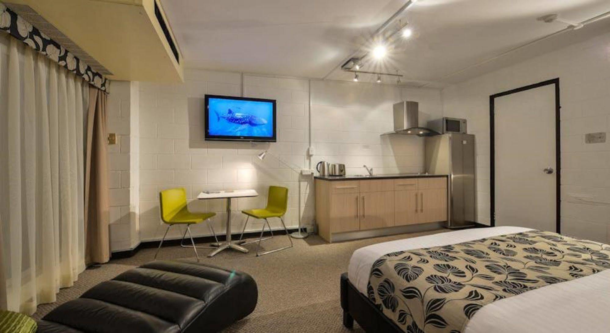 Sea Breeze Resort Έξμαουθ Εξωτερικό φωτογραφία