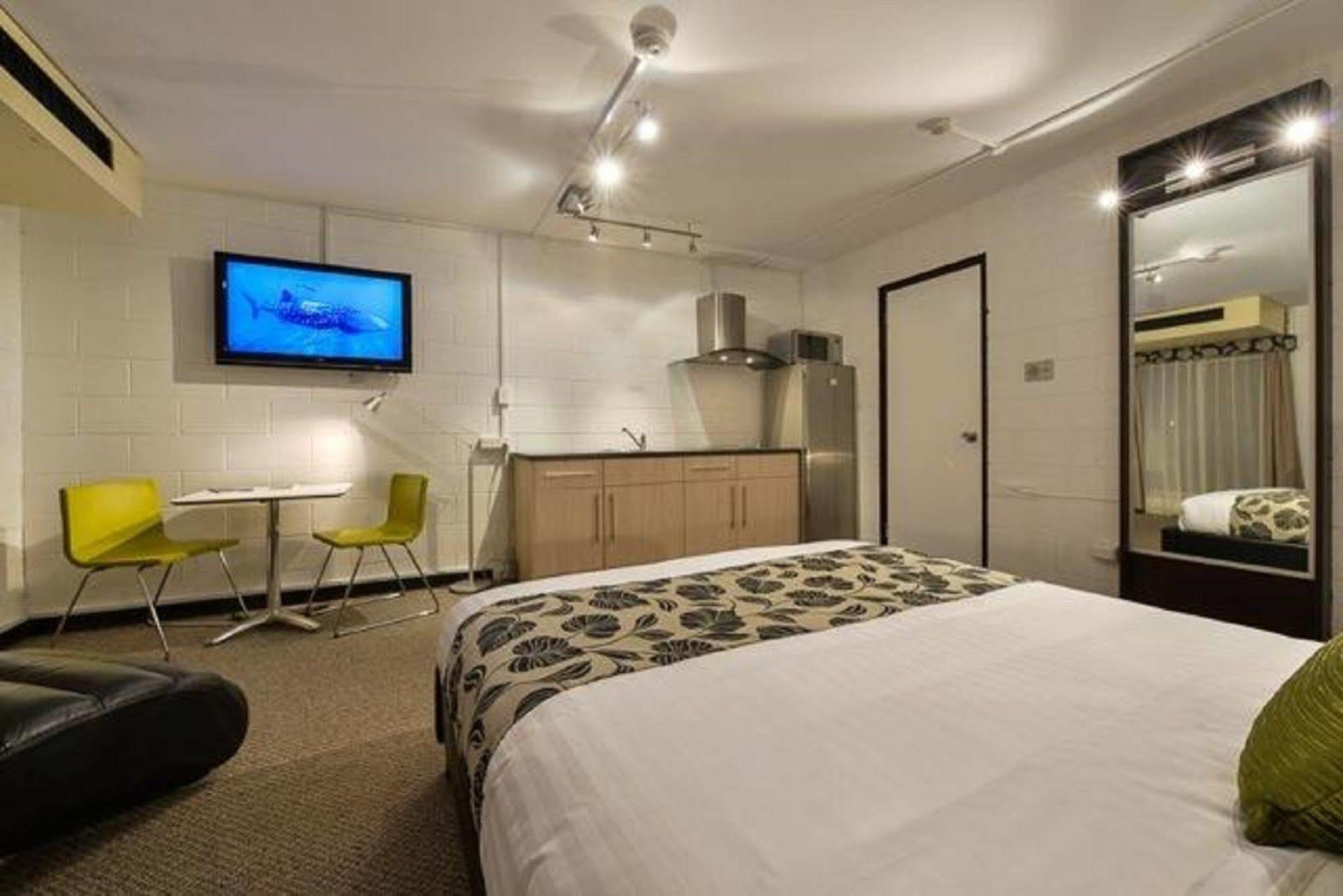 Sea Breeze Resort Έξμαουθ Δωμάτιο φωτογραφία