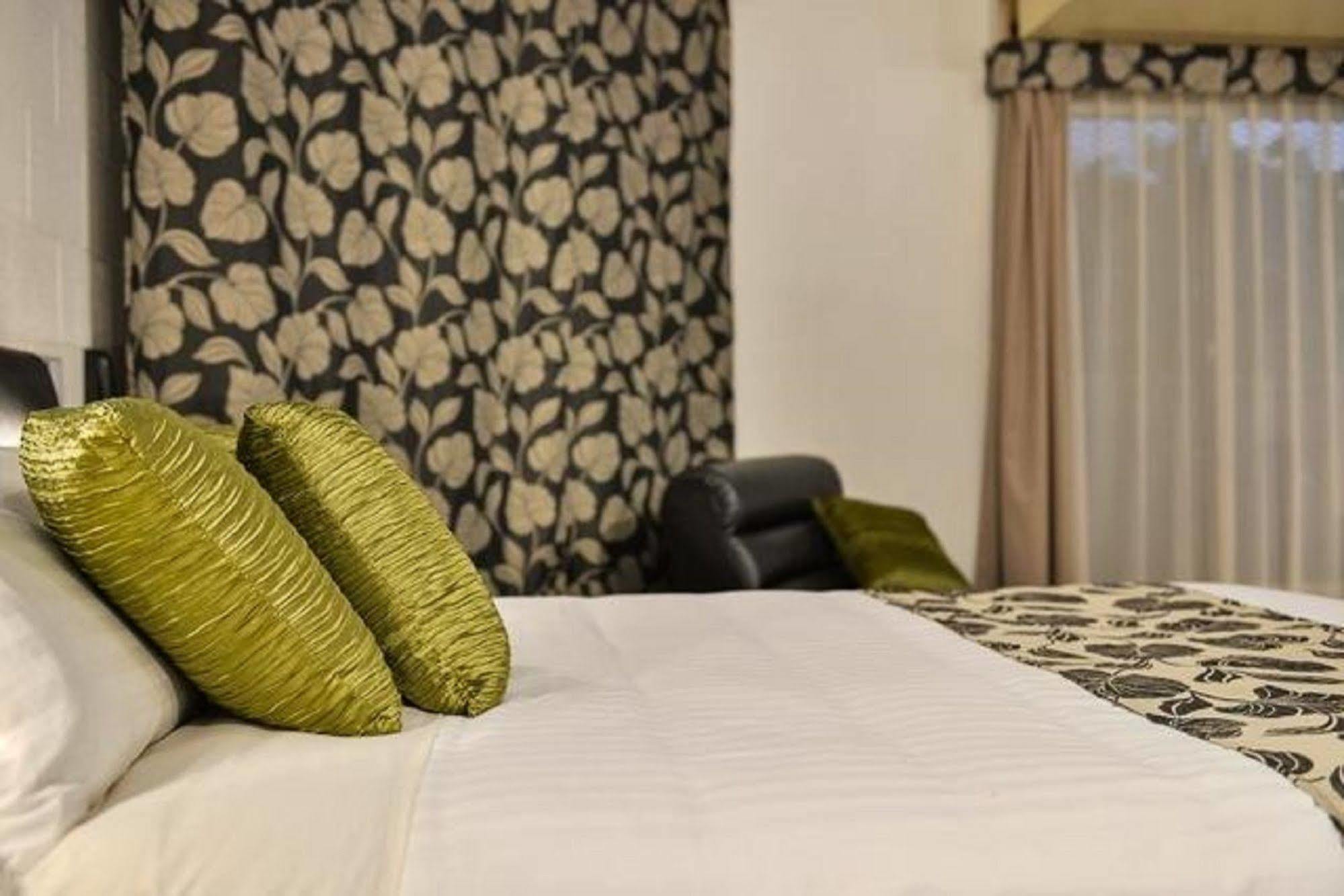 Sea Breeze Resort Έξμαουθ Εξωτερικό φωτογραφία
