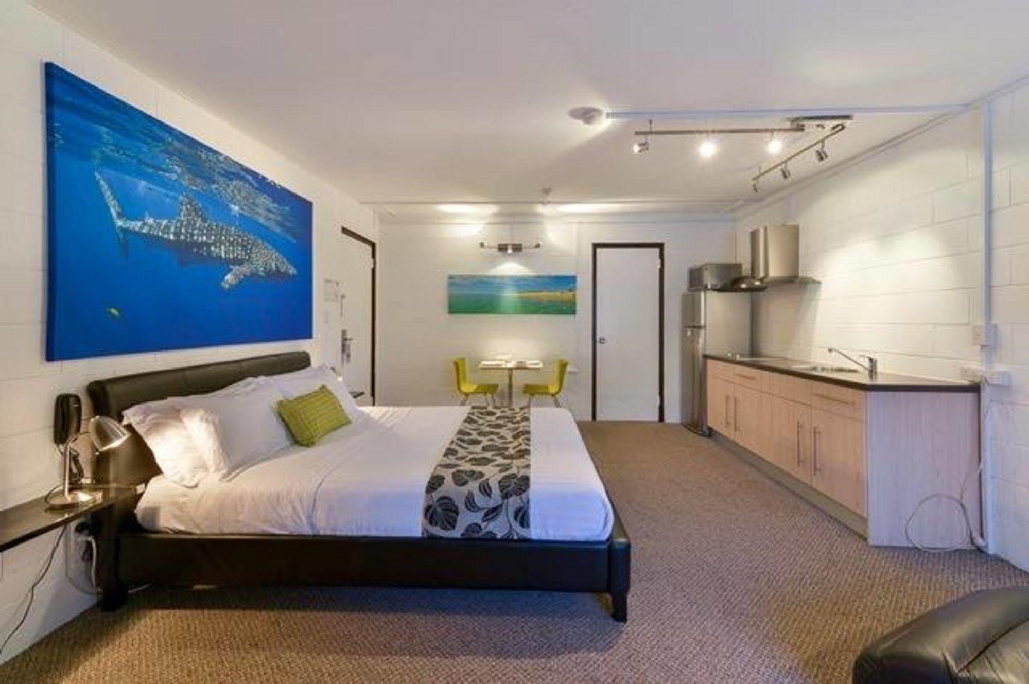 Sea Breeze Resort Έξμαουθ Εξωτερικό φωτογραφία