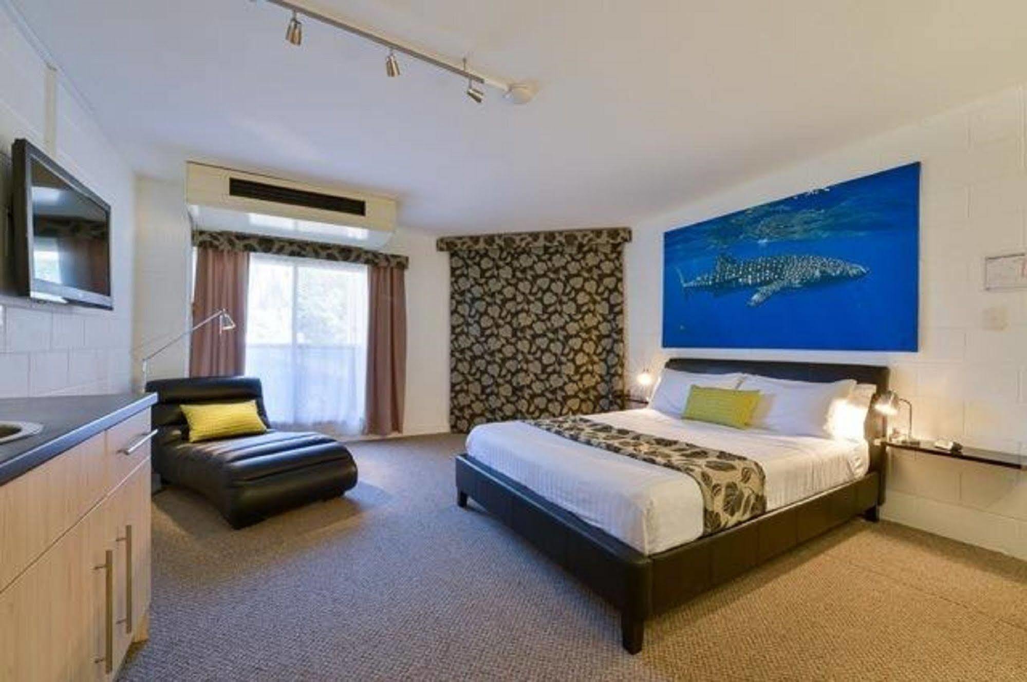 Sea Breeze Resort Έξμαουθ Εξωτερικό φωτογραφία