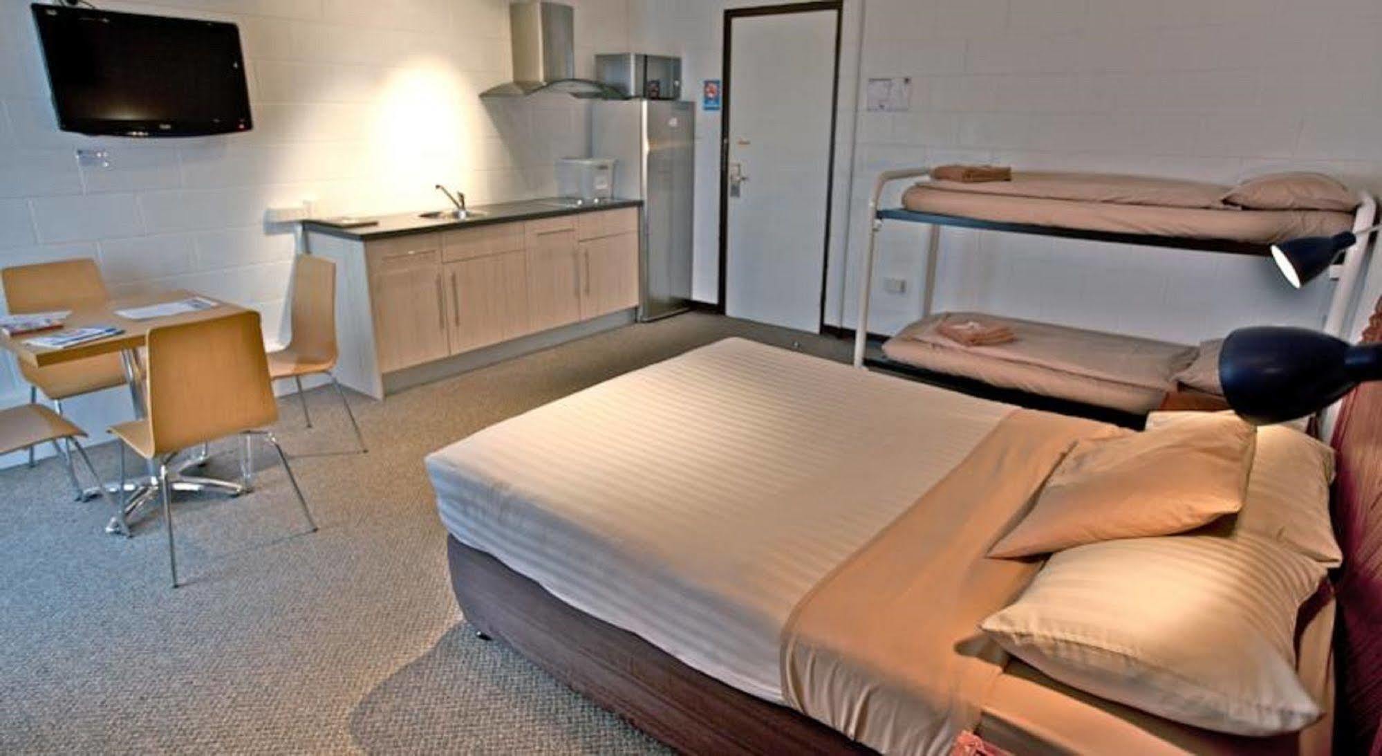 Sea Breeze Resort Έξμαουθ Εξωτερικό φωτογραφία